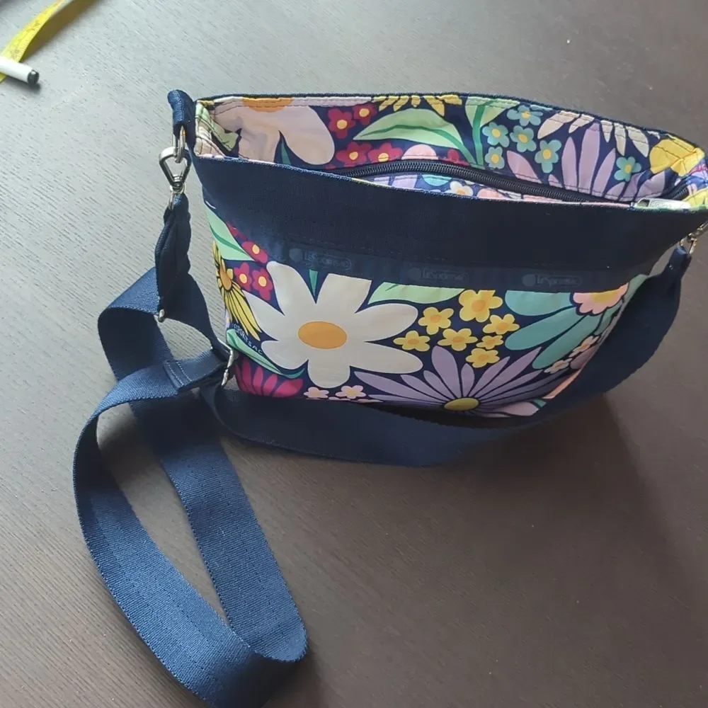Lesportsac Merimecco Style retro Pop Art Floral Crossbody Shoulder Bag - Picture 8 of 17